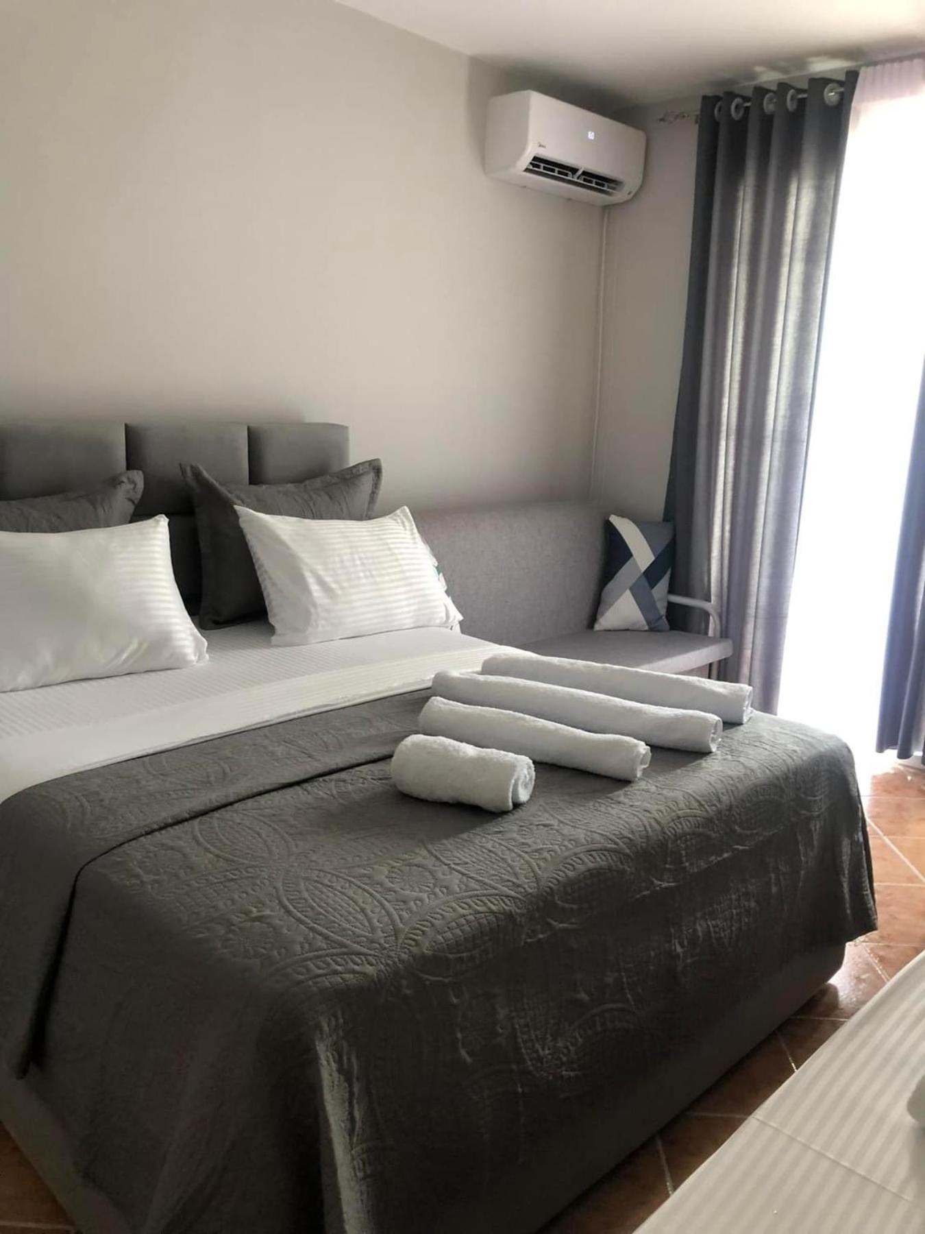 Apartament Raci Shëngjin Buitenkant foto